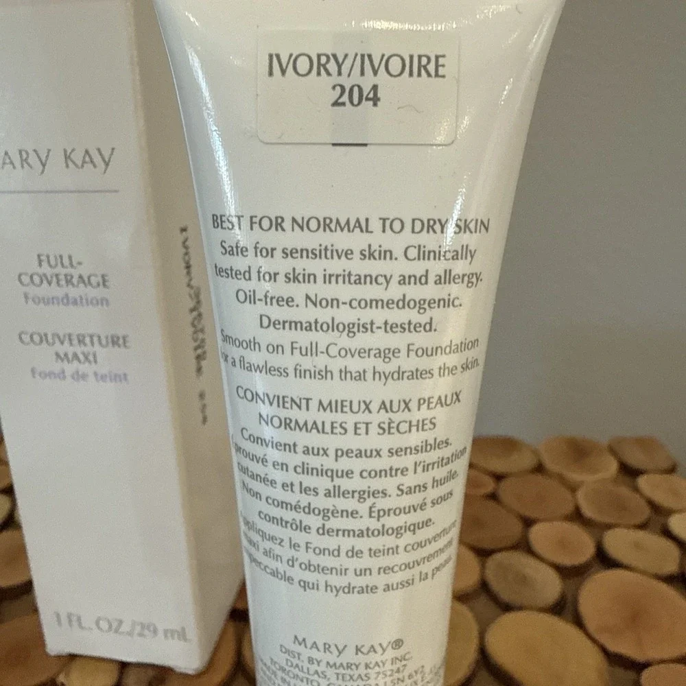 Mary Kay Full Coverage Foundation IVORY‎ 204 #366700 Gray Cap Lid Discontinued